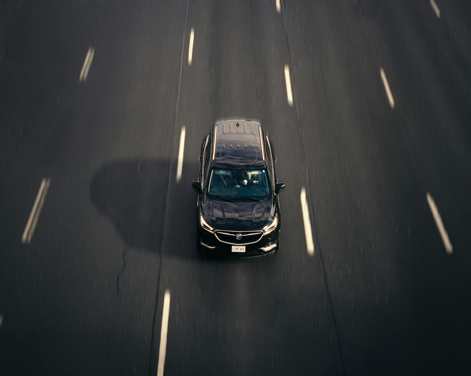 Stuck at 35 MPH: How World War II's Rubber Crisis Accidentally Built American Road Trip Culture